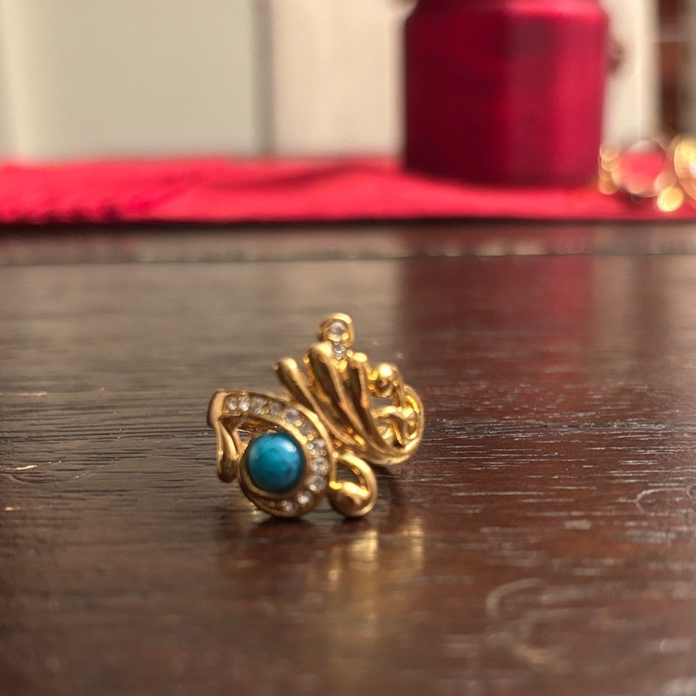 Vintage turquoise ring size about 7